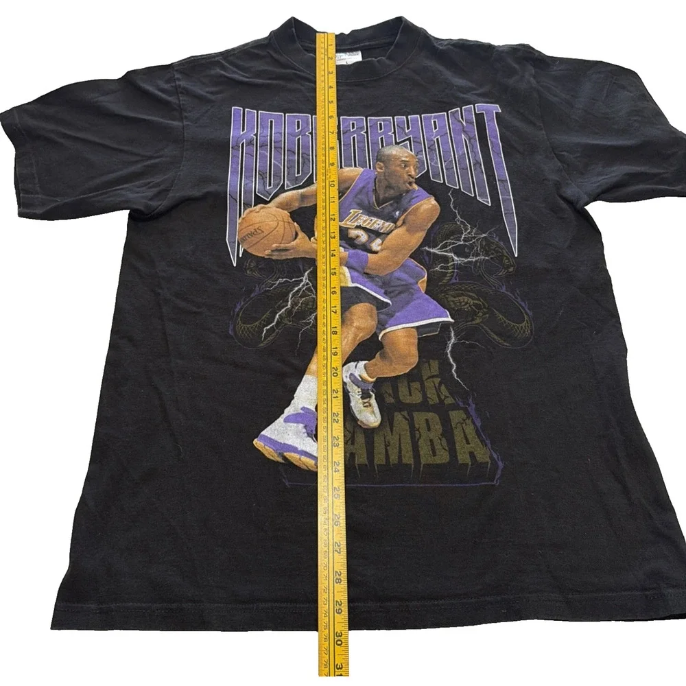 Kobe Bryant Lakers Shaka Wear Graphic T Shirt Mens Large Black Basketball